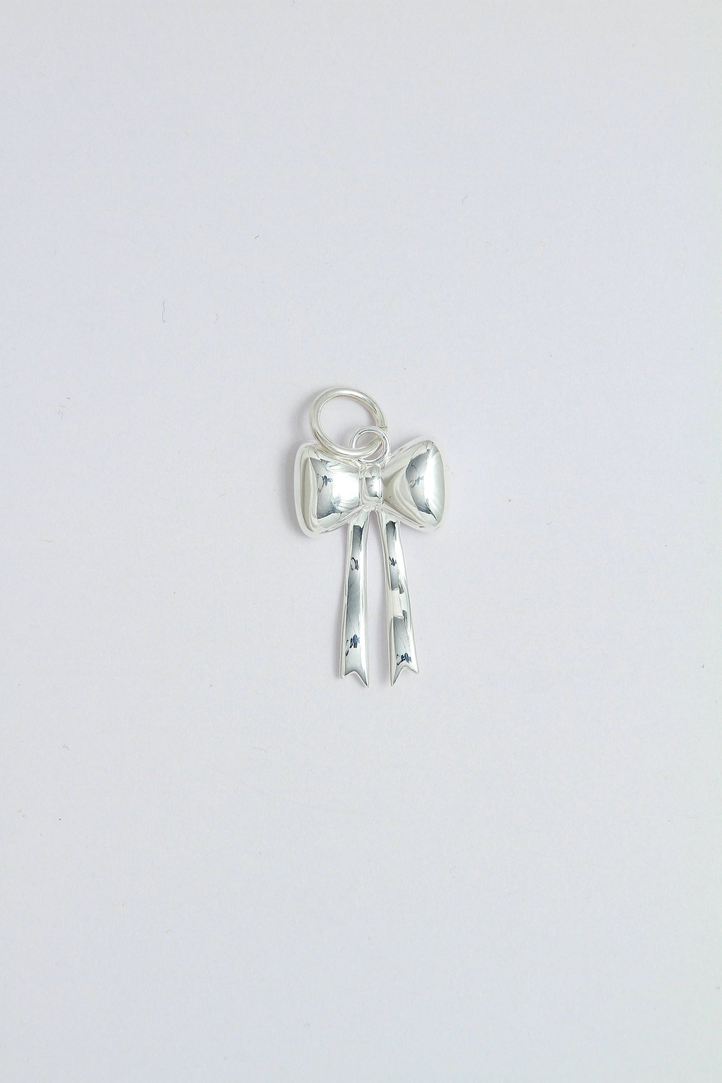 BOW PENDANT