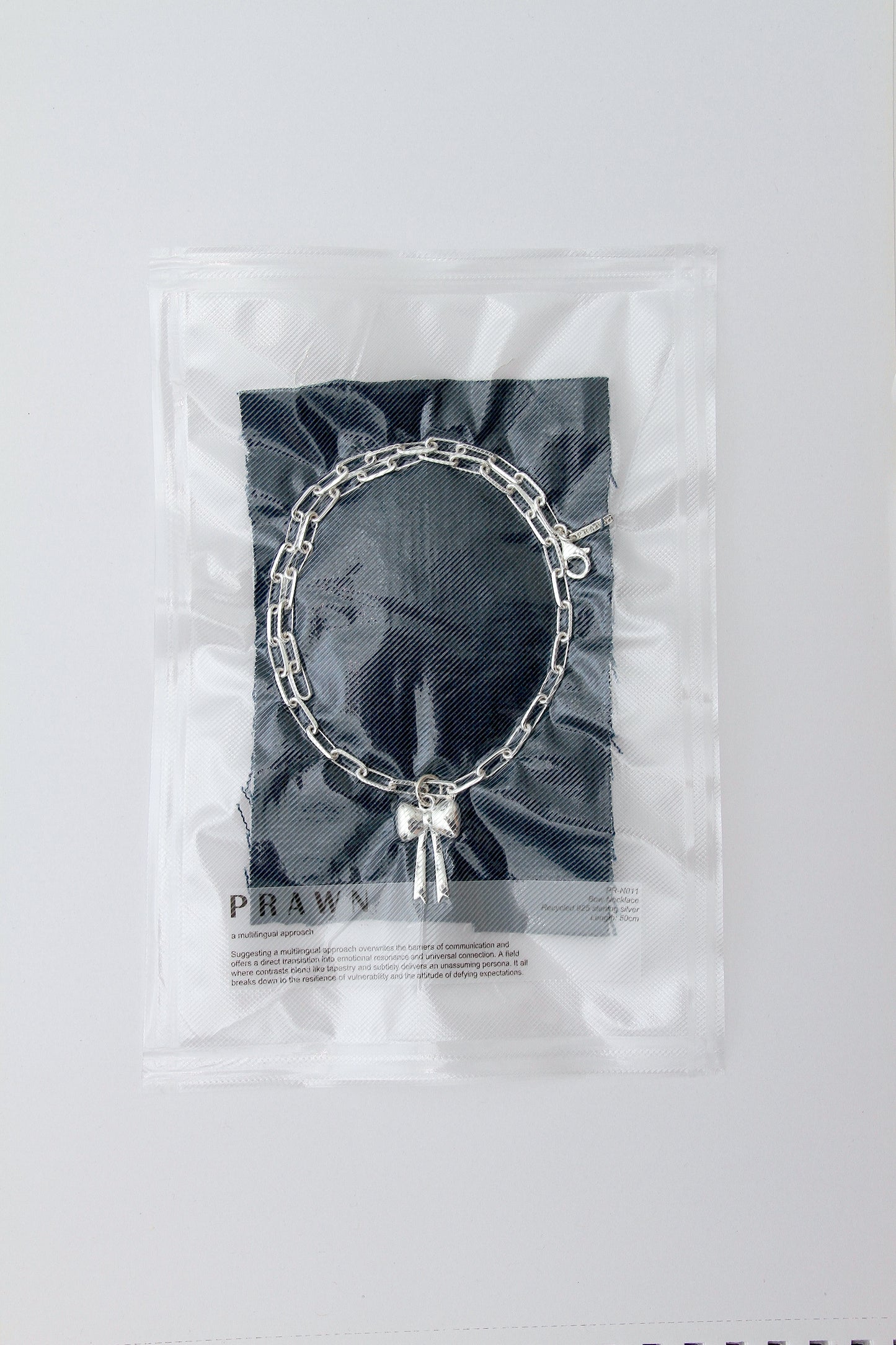 BOW NECKLACE