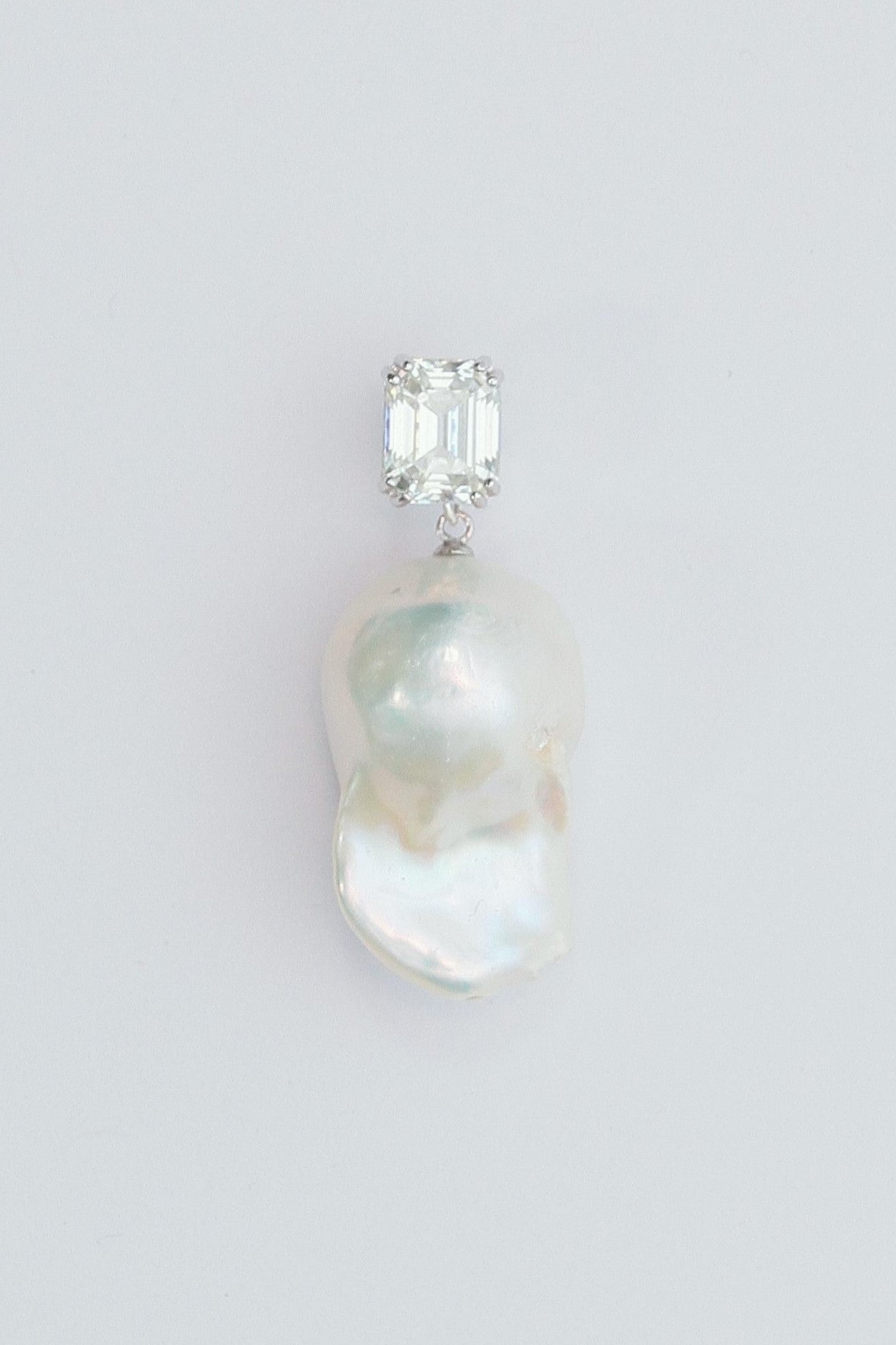 BAROQUE PEARL SQUARE WHITE ZIRCONIA EARRING