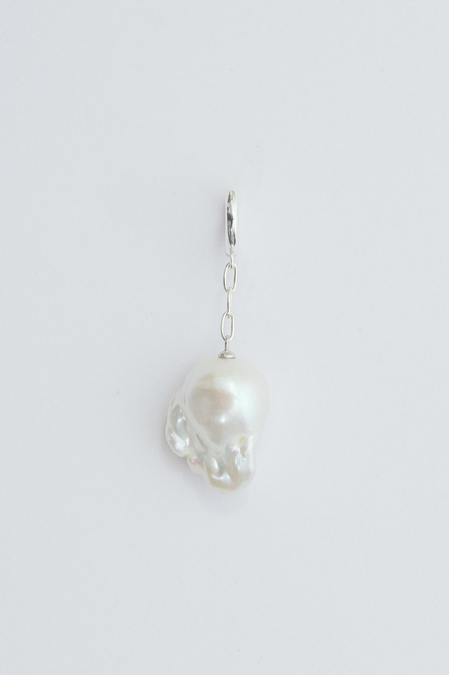 BAROQUE PEARL CHAIN EARRING